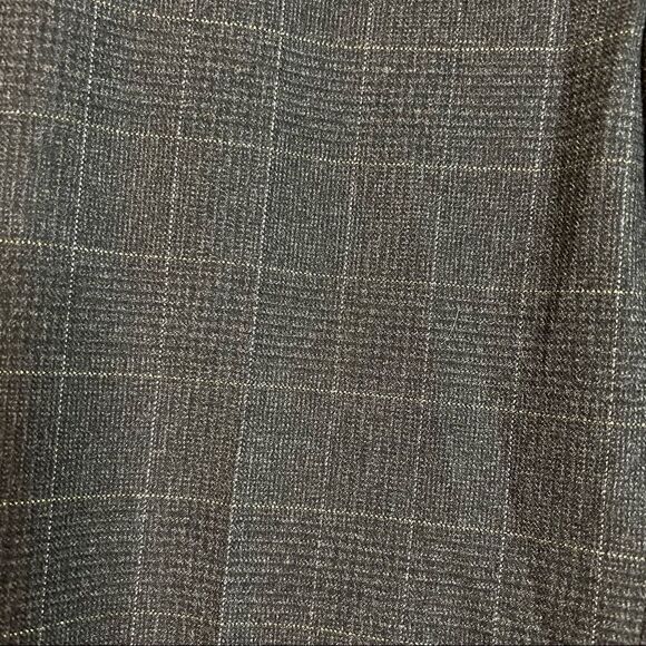 NWT! Guess capri pants. Size 28 - Picture 8 of 11